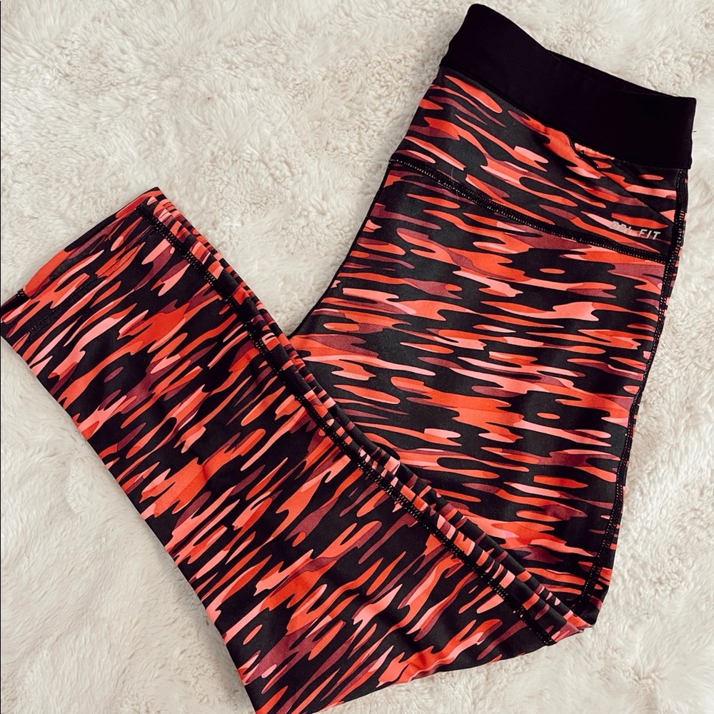 Nike cropped leggings